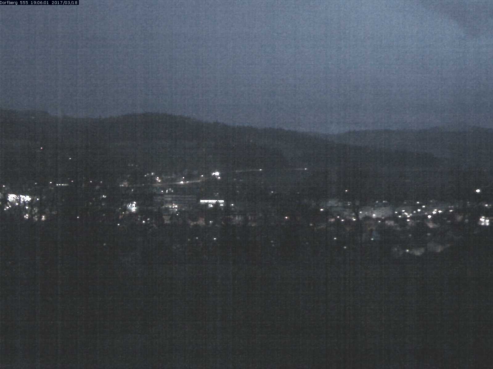 Webcam-Bild: Aussicht vom Dorfberg in Langnau 20170318-190601