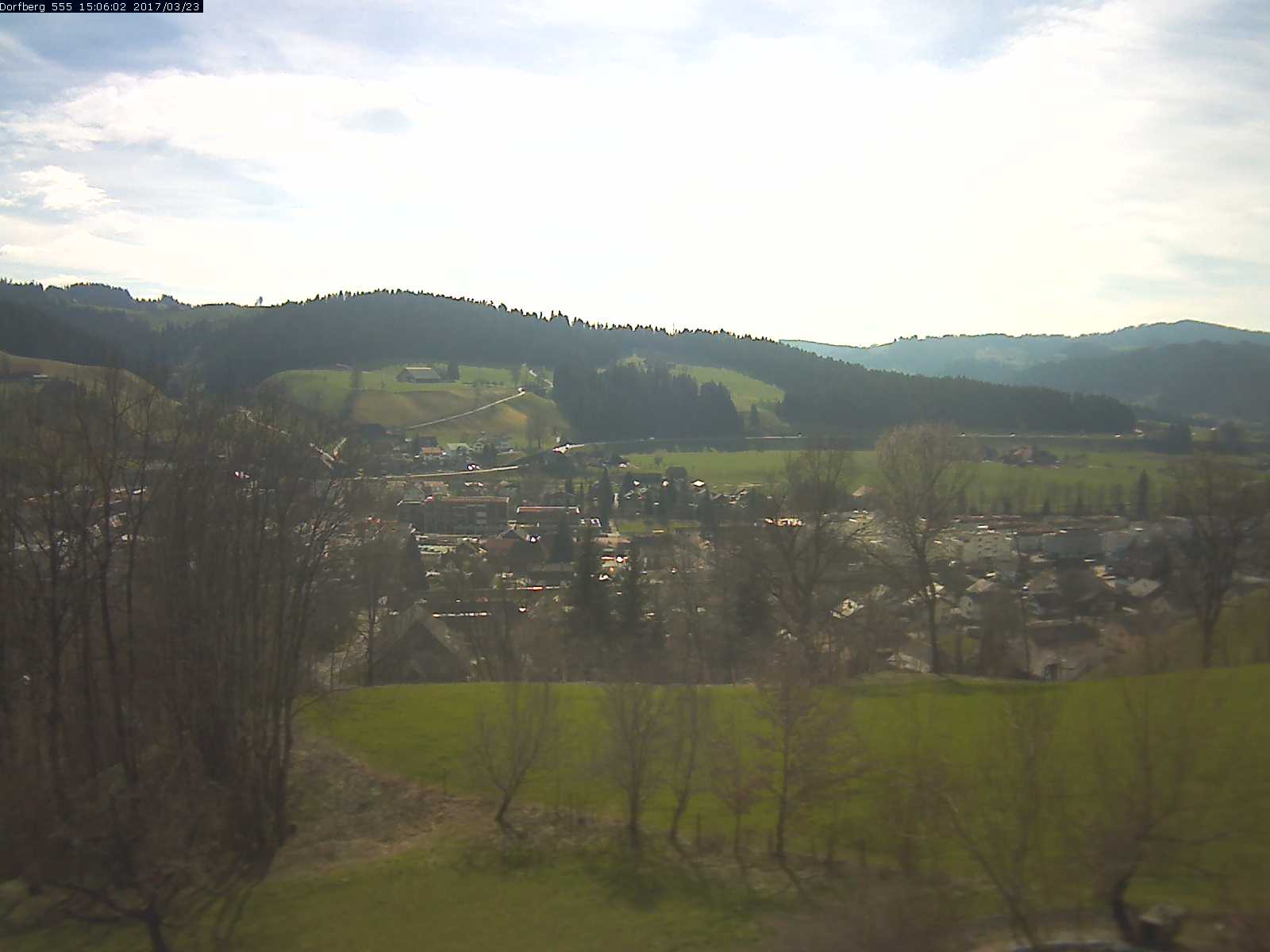 Webcam-Bild: Aussicht vom Dorfberg in Langnau 20170323-150601