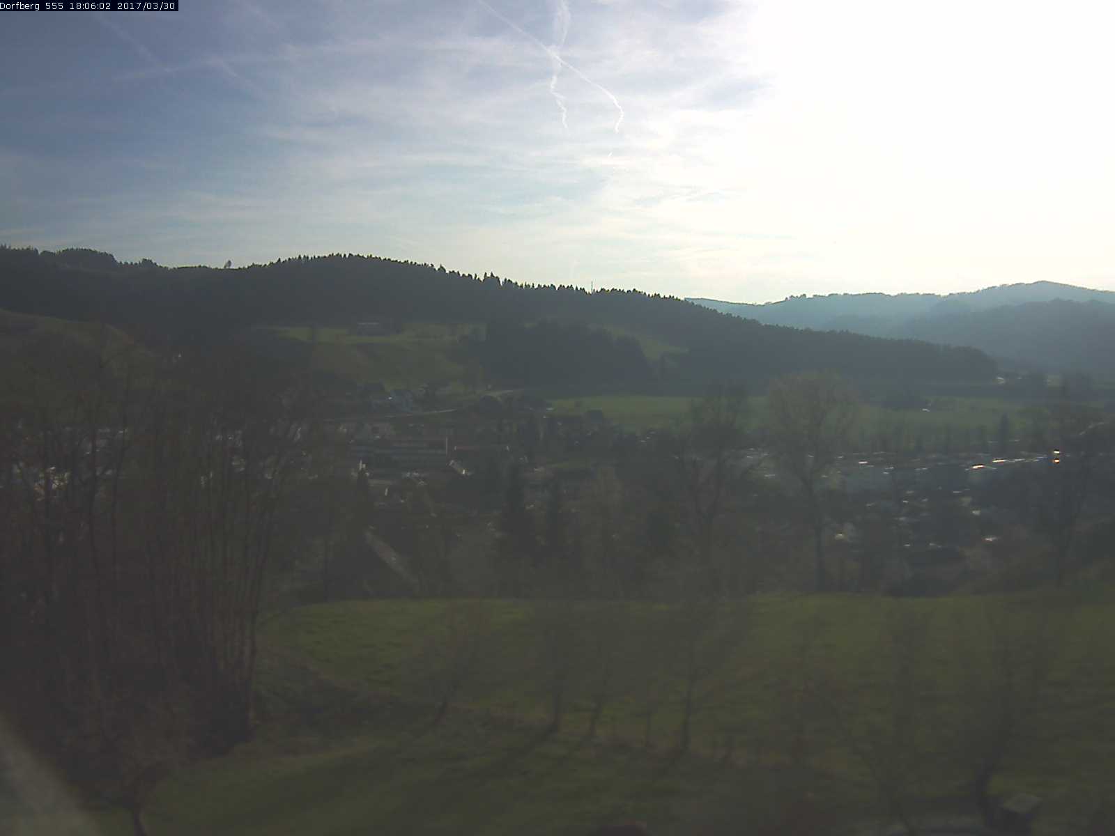 Webcam-Bild: Aussicht vom Dorfberg in Langnau 20170330-180601