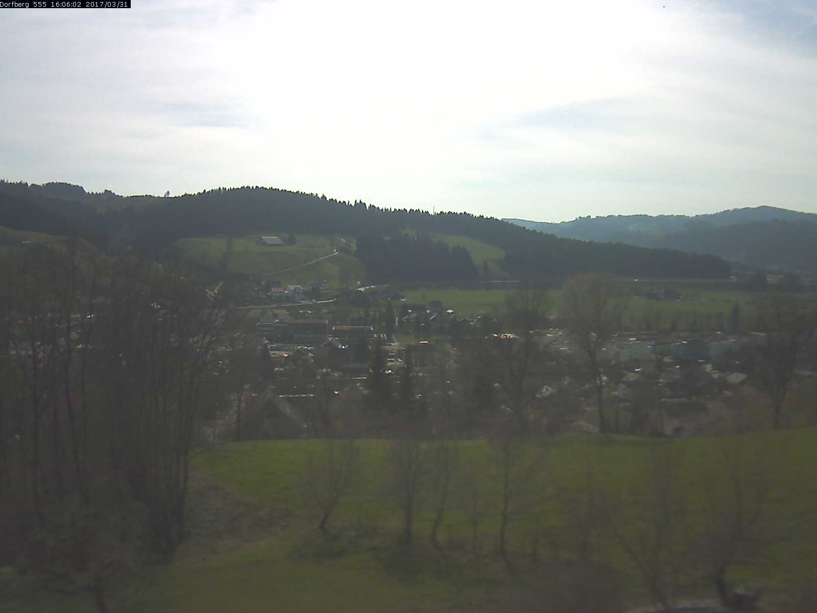 Webcam-Bild: Aussicht vom Dorfberg in Langnau 20170331-160601