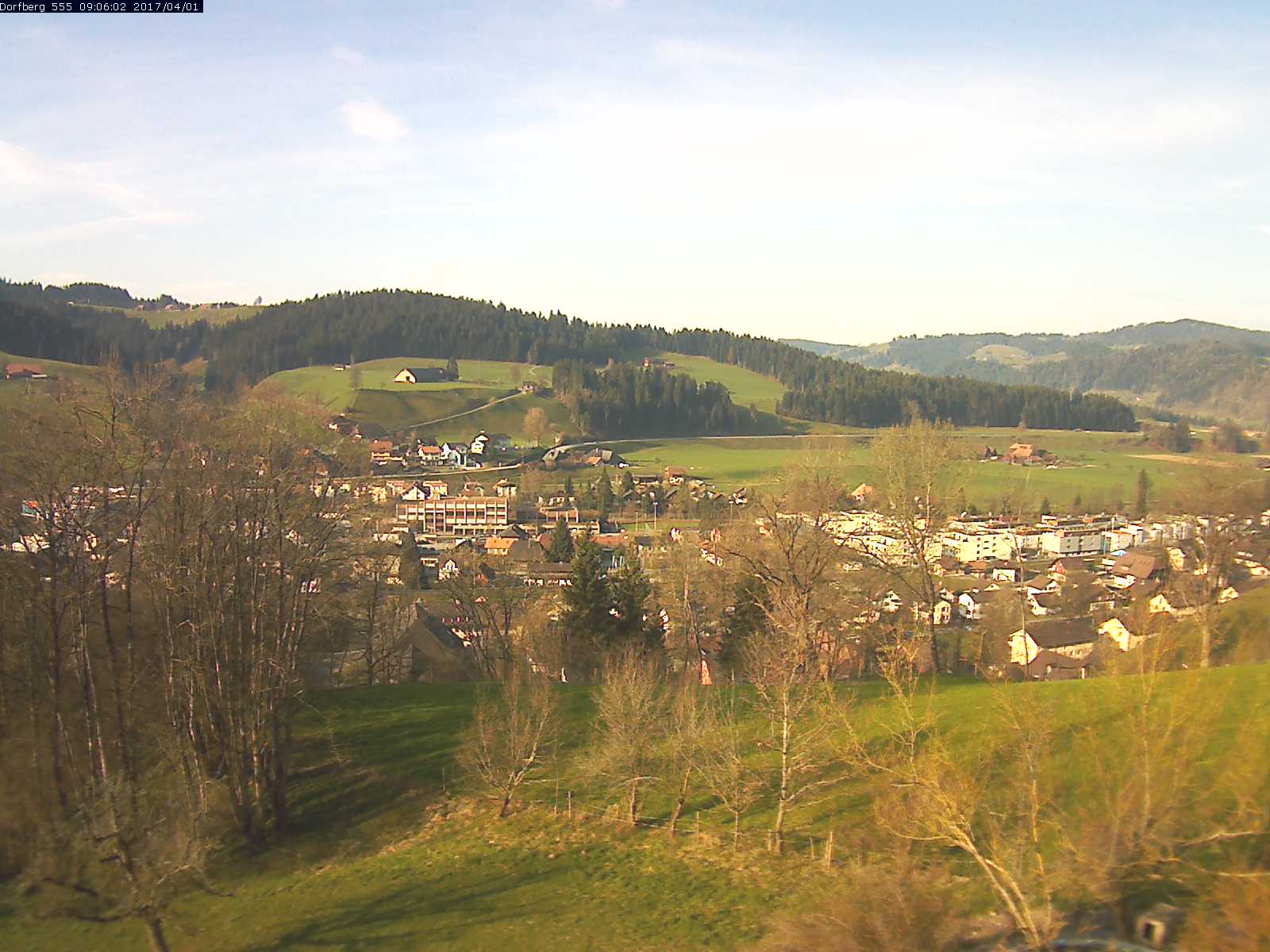 Webcam-Bild: Aussicht vom Dorfberg in Langnau 20170401-090602