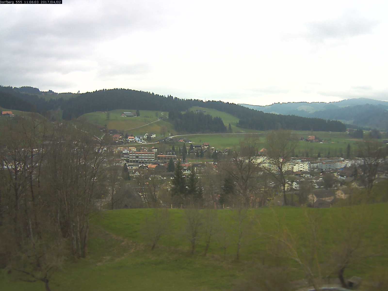 Webcam-Bild: Aussicht vom Dorfberg in Langnau 20170402-110601