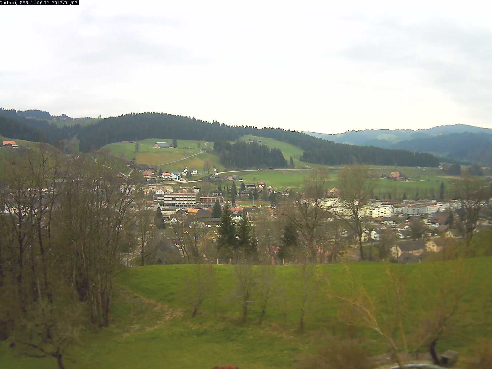 Webcam-Bild: Aussicht vom Dorfberg in Langnau 20170402-140601