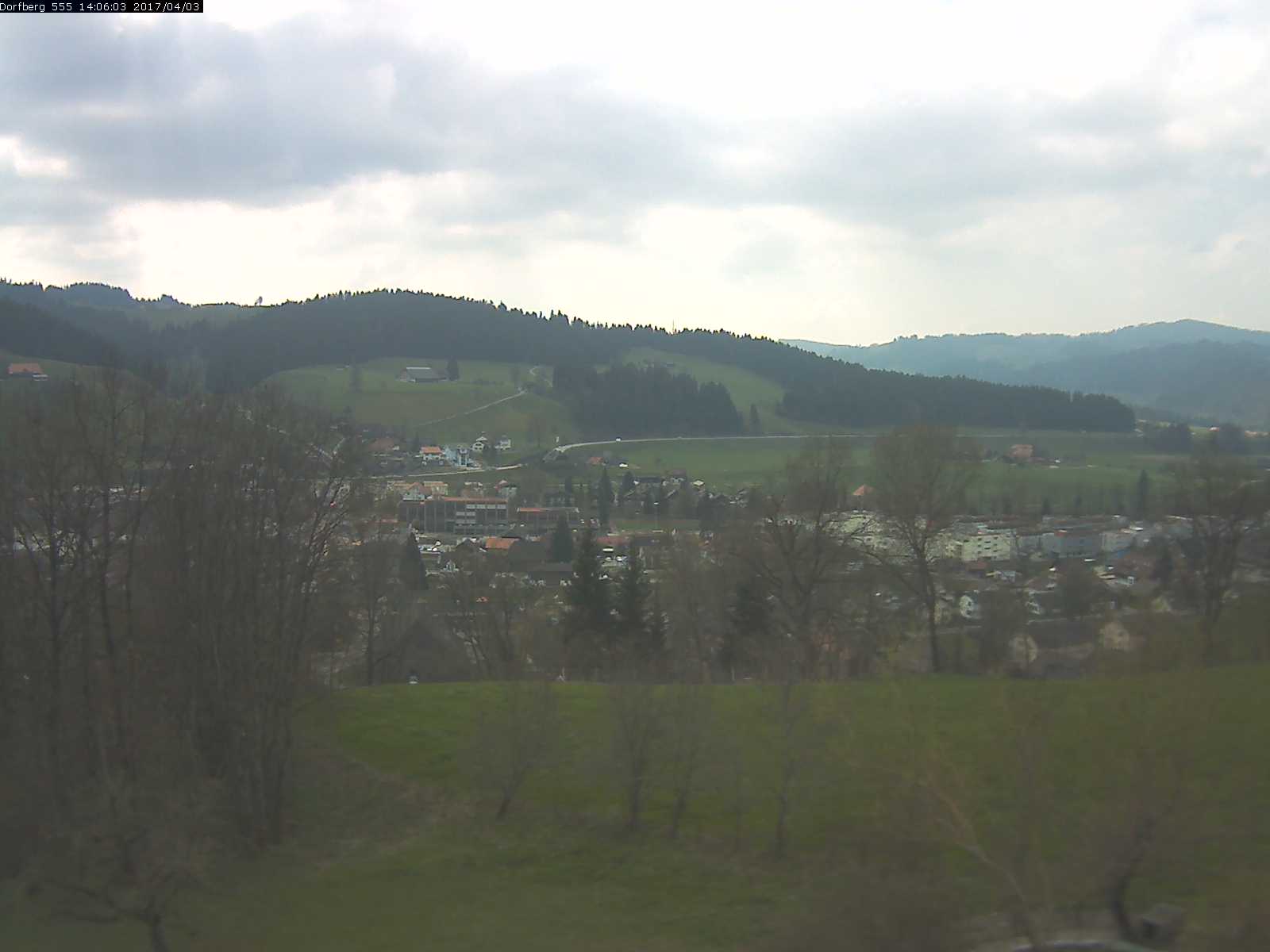 Webcam-Bild: Aussicht vom Dorfberg in Langnau 20170403-140601
