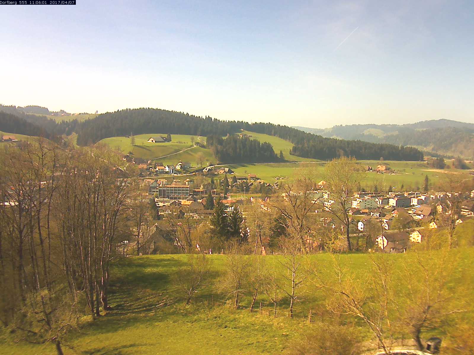 Webcam-Bild: Aussicht vom Dorfberg in Langnau 20170407-110601
