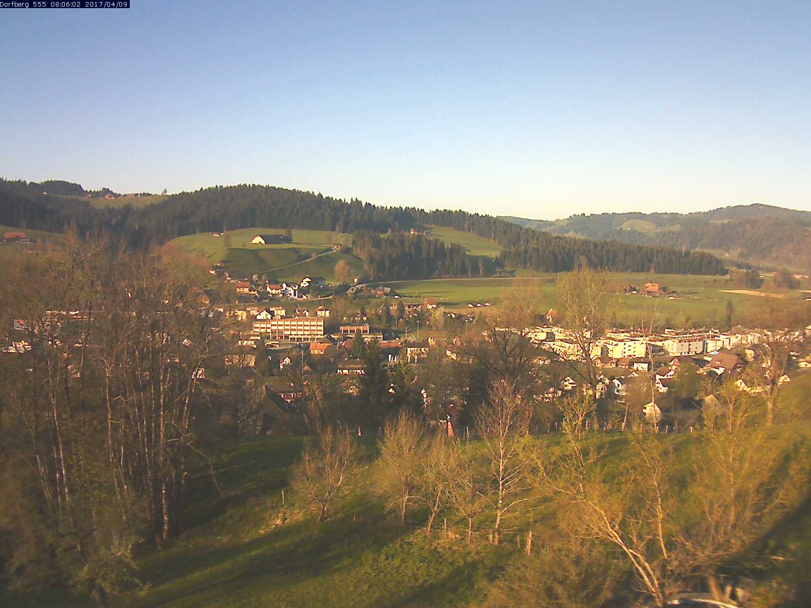 Webcam-Bild: Aussicht vom Dorfberg in Langnau 20170409-080601