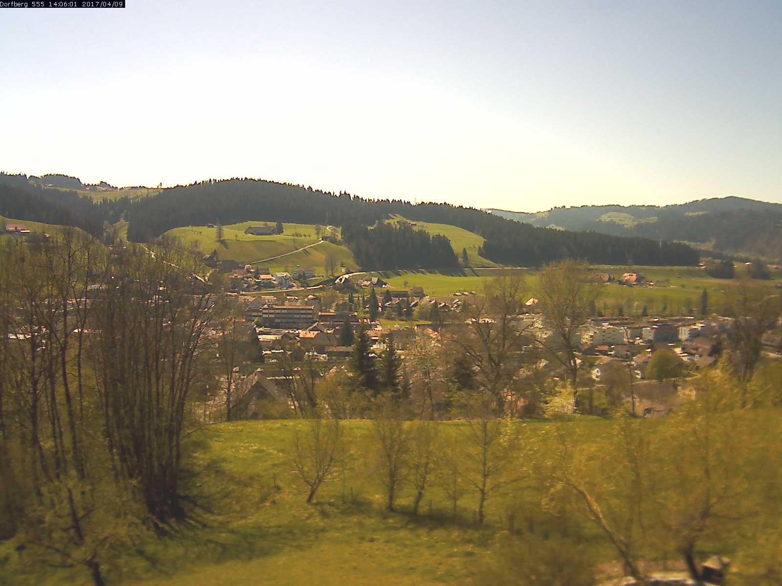 Webcam-Bild: Aussicht vom Dorfberg in Langnau 20170409-140601