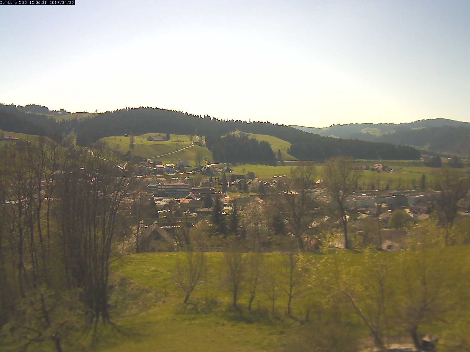 Webcam-Bild: Aussicht vom Dorfberg in Langnau 20170409-150601