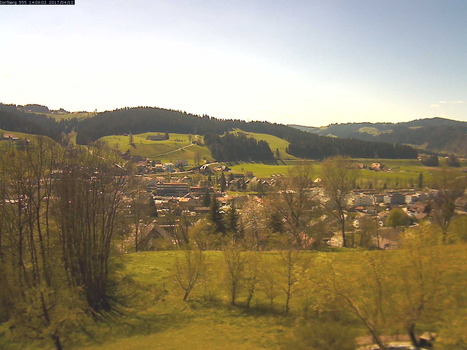 Webcam-Bild: Aussicht vom Dorfberg in Langnau 20170410-140601