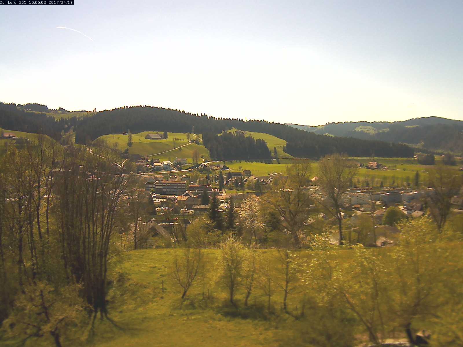 Webcam-Bild: Aussicht vom Dorfberg in Langnau 20170413-150601