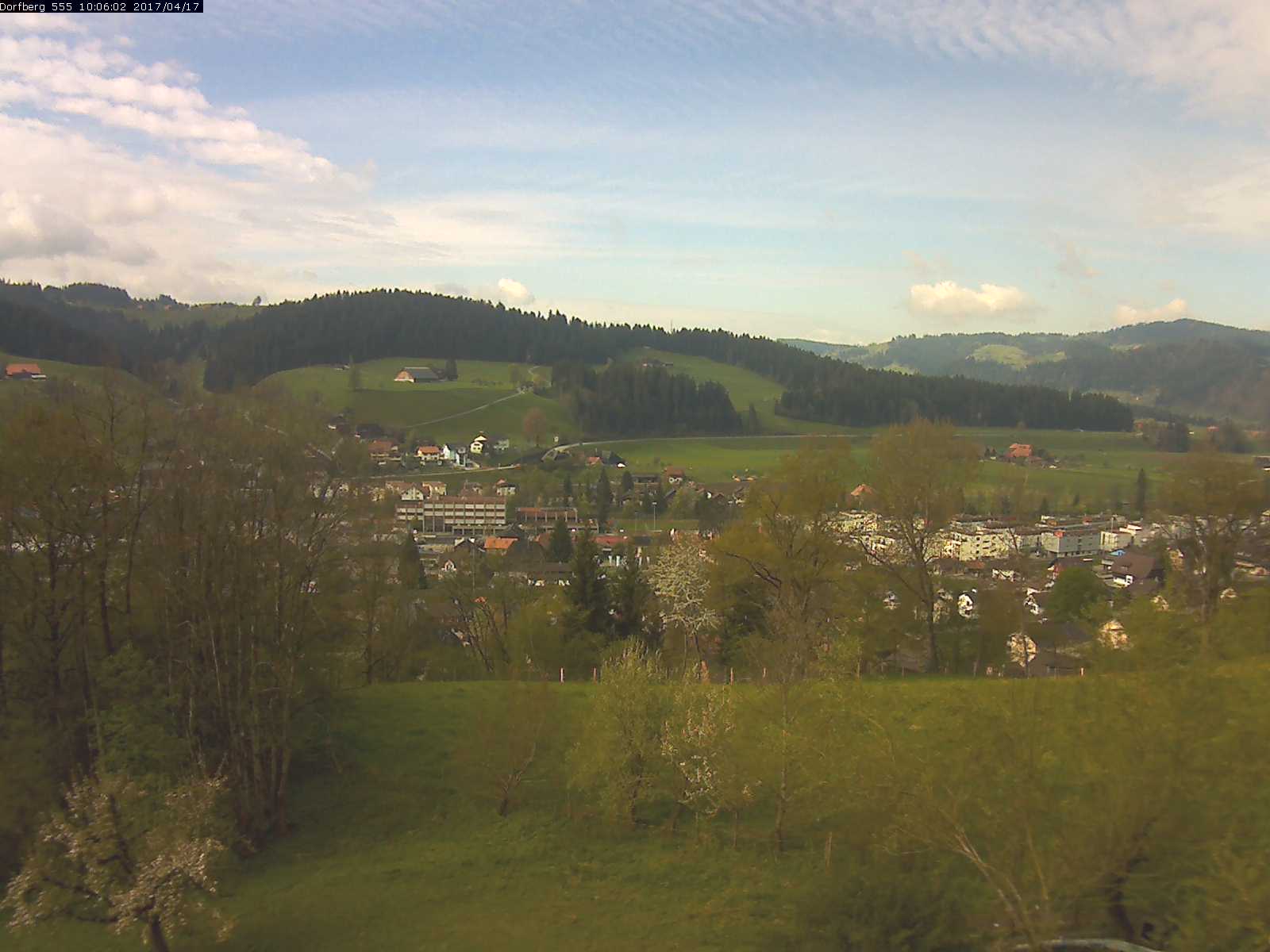 Webcam-Bild: Aussicht vom Dorfberg in Langnau 20170417-100601