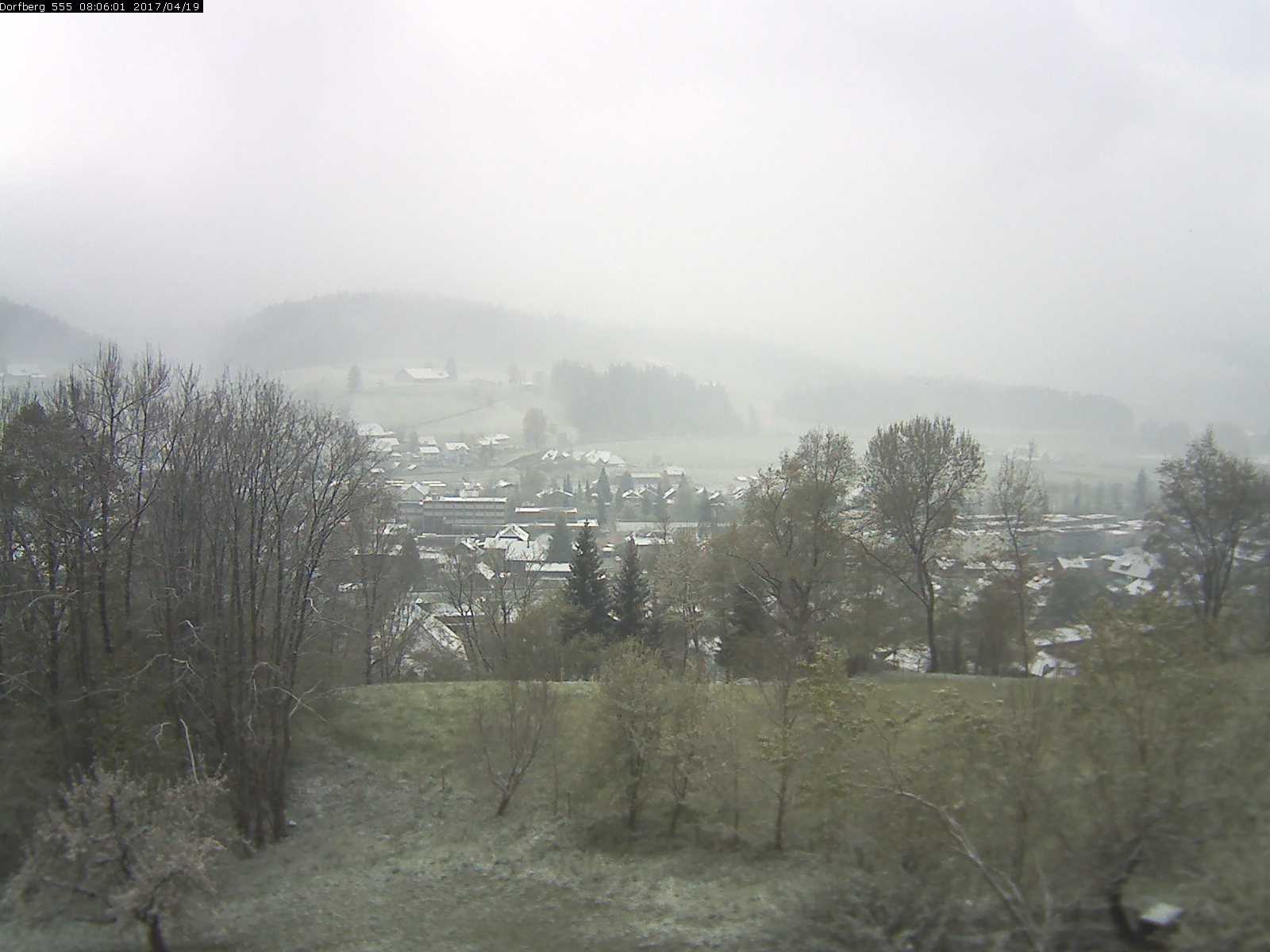 Webcam-Bild: Aussicht vom Dorfberg in Langnau 20170419-080601