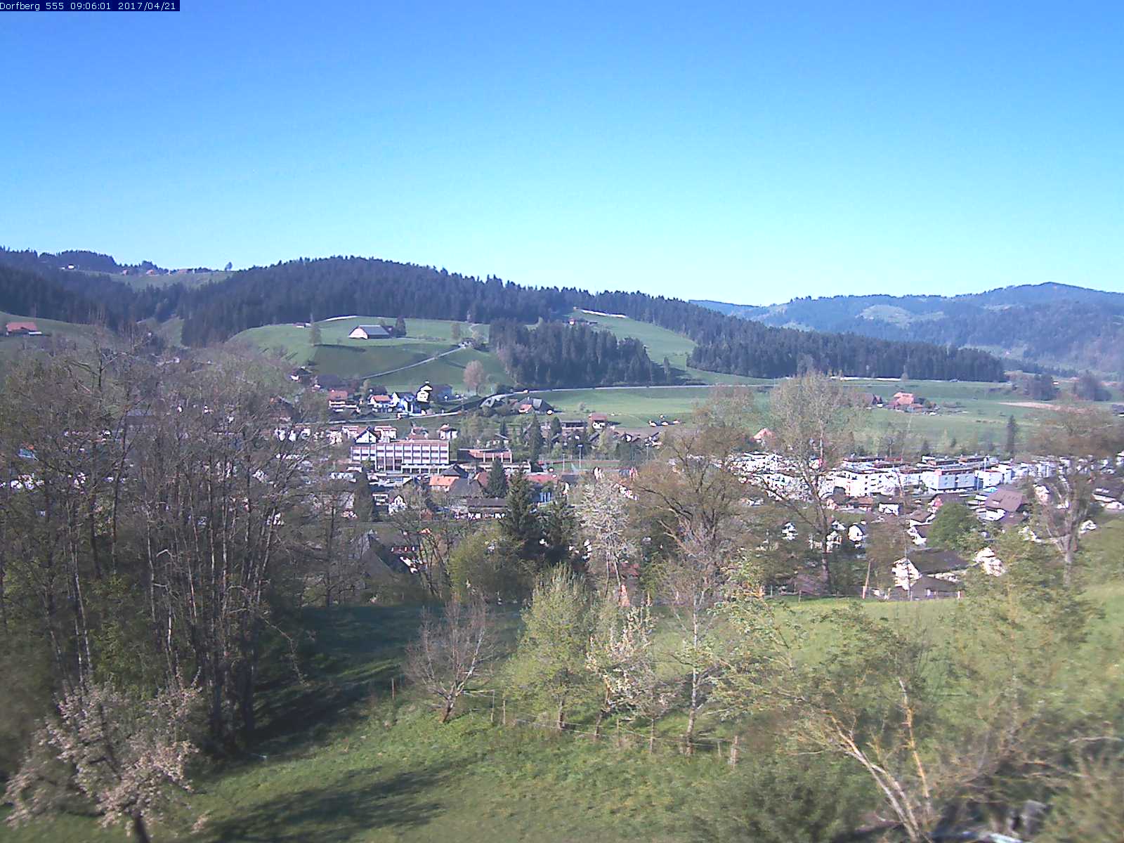 Webcam-Bild: Aussicht vom Dorfberg in Langnau 20170421-090601