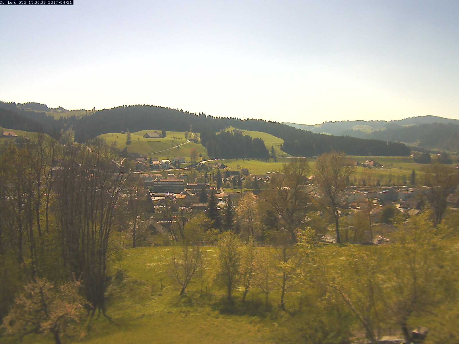 Webcam-Bild: Aussicht vom Dorfberg in Langnau 20170421-150601