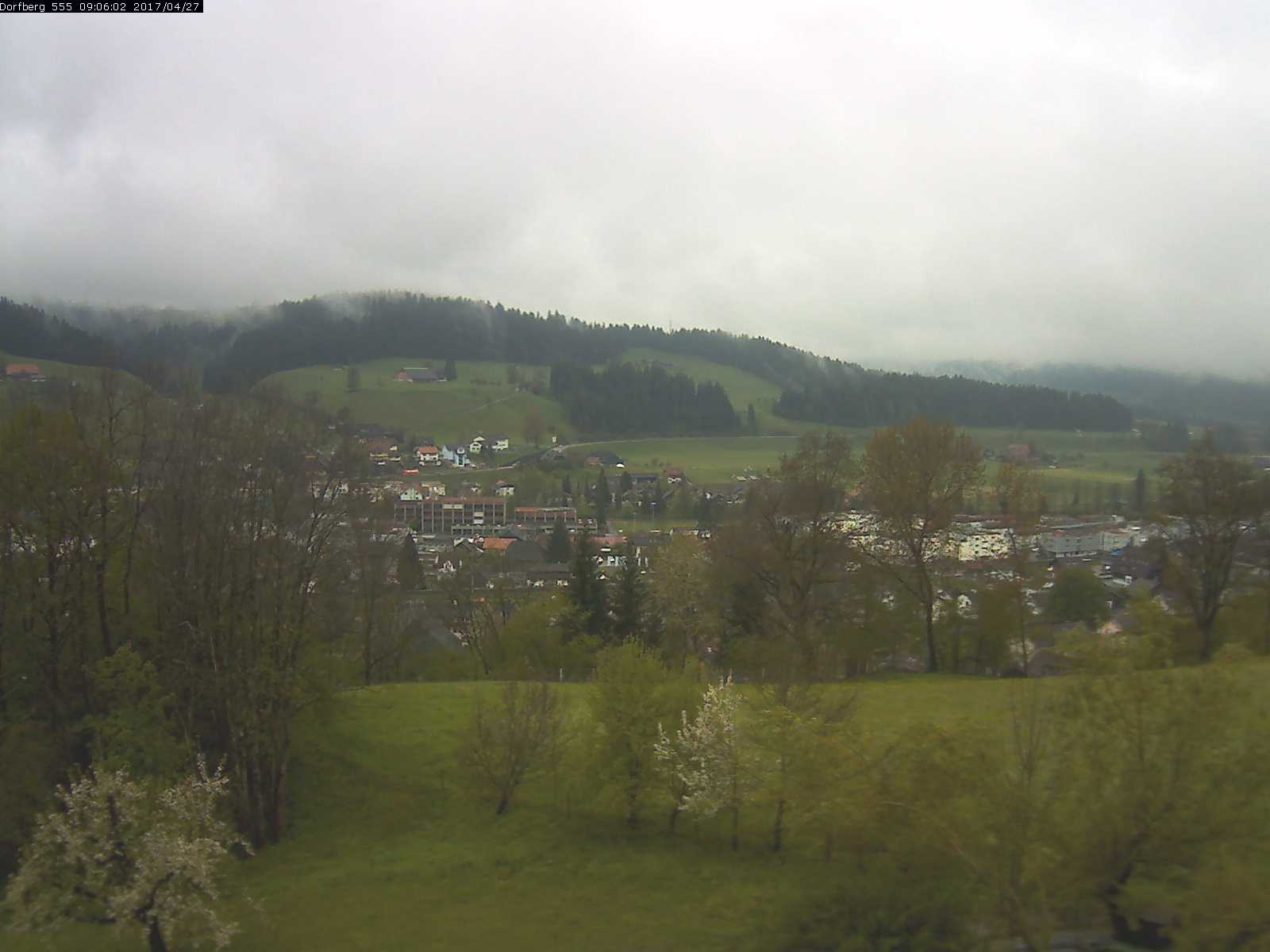 Webcam-Bild: Aussicht vom Dorfberg in Langnau 20170427-090601
