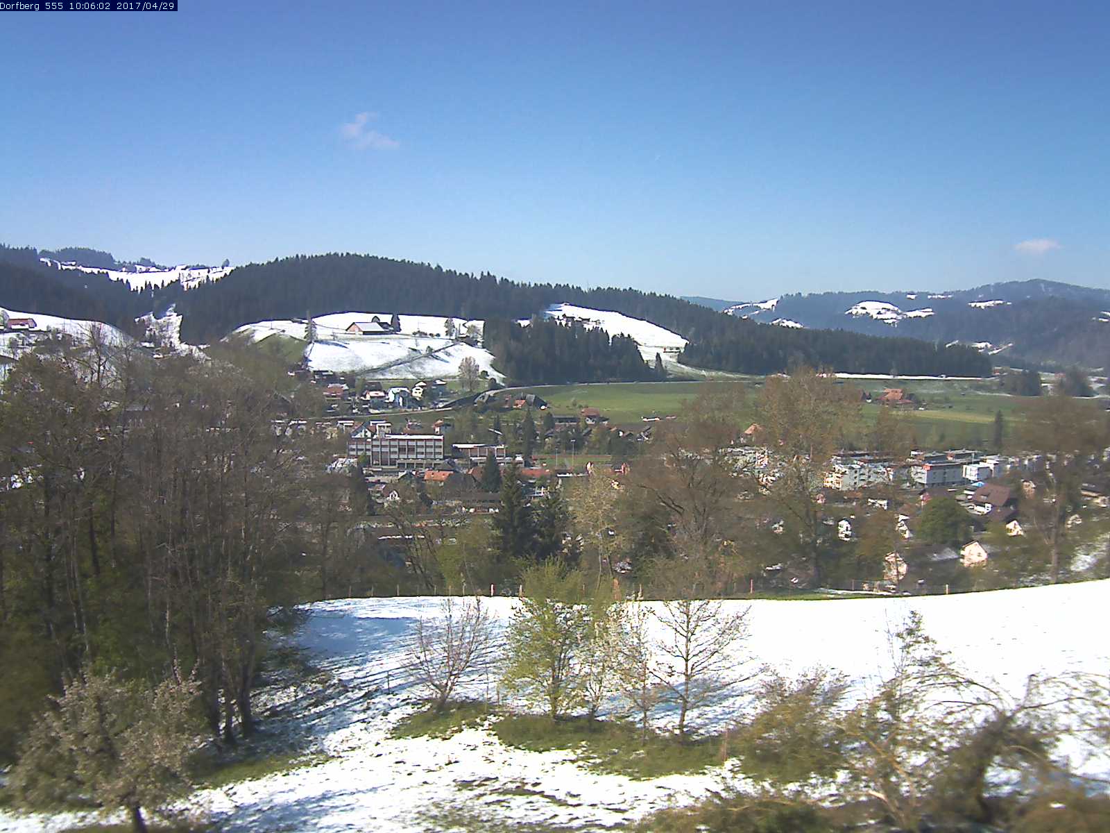 Webcam-Bild: Aussicht vom Dorfberg in Langnau 20170429-100601