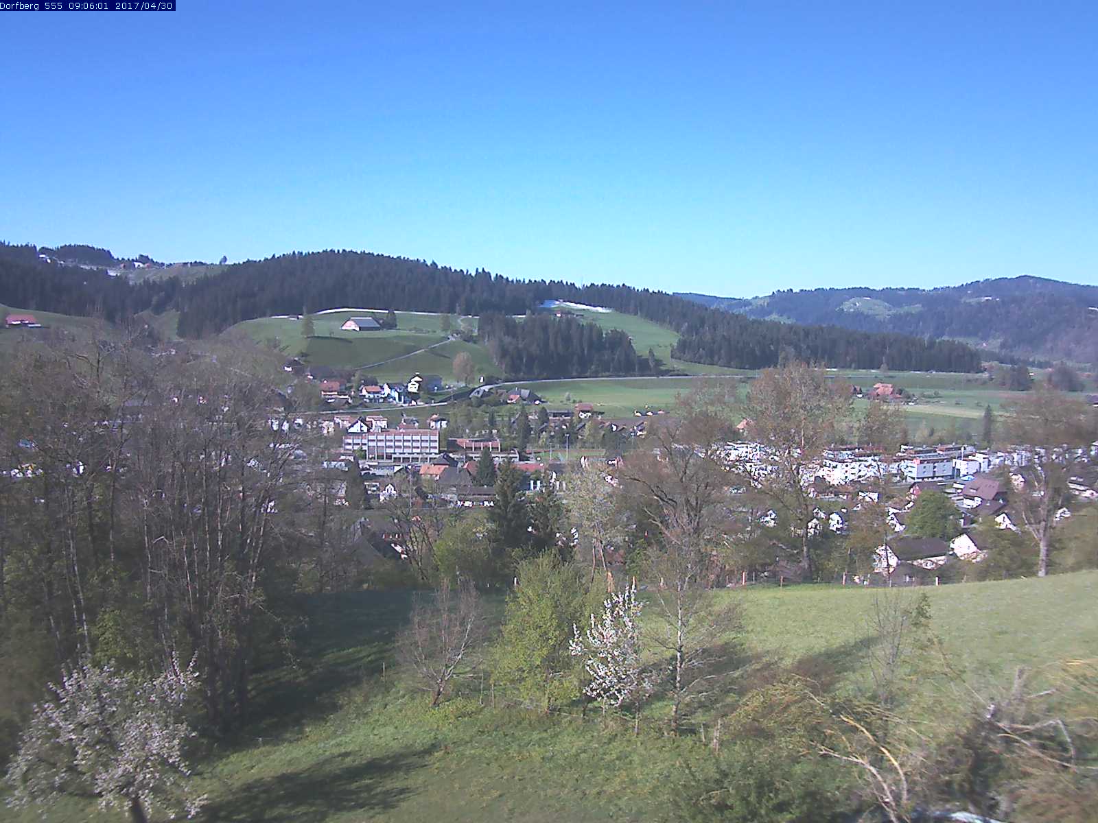Webcam-Bild: Aussicht vom Dorfberg in Langnau 20170430-090601