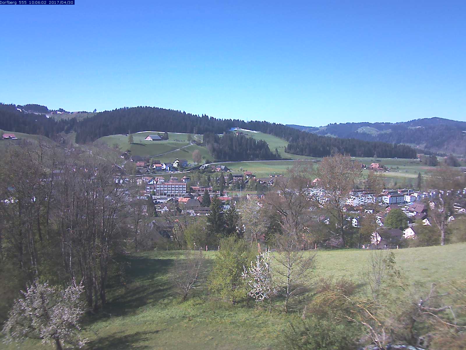 Webcam-Bild: Aussicht vom Dorfberg in Langnau 20170430-100601