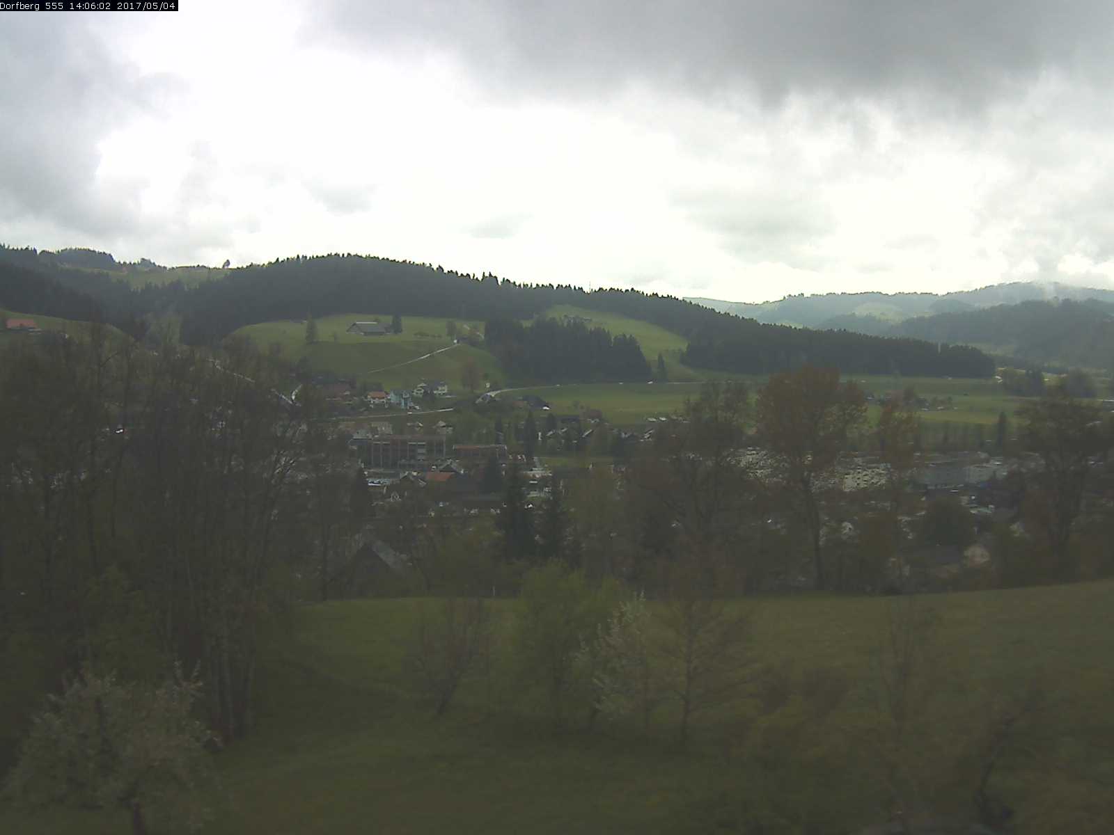 Webcam-Bild: Aussicht vom Dorfberg in Langnau 20170504-140602