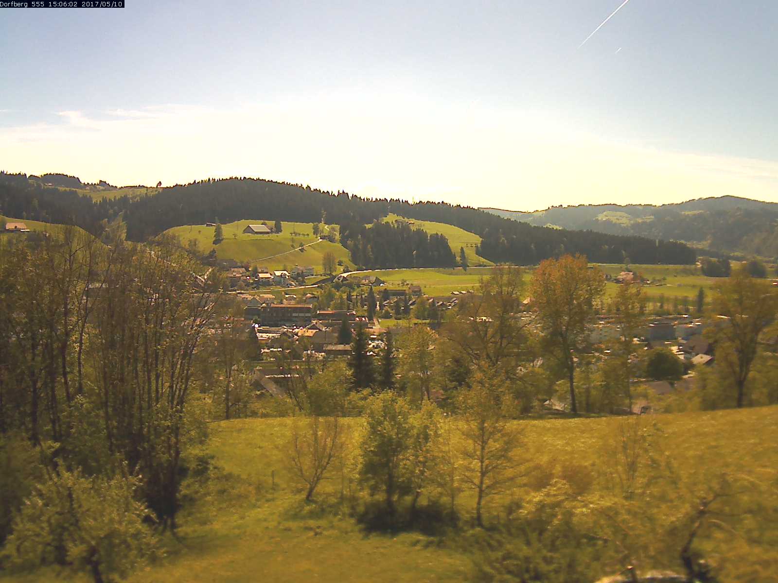 Webcam-Bild: Aussicht vom Dorfberg in Langnau 20170510-150601