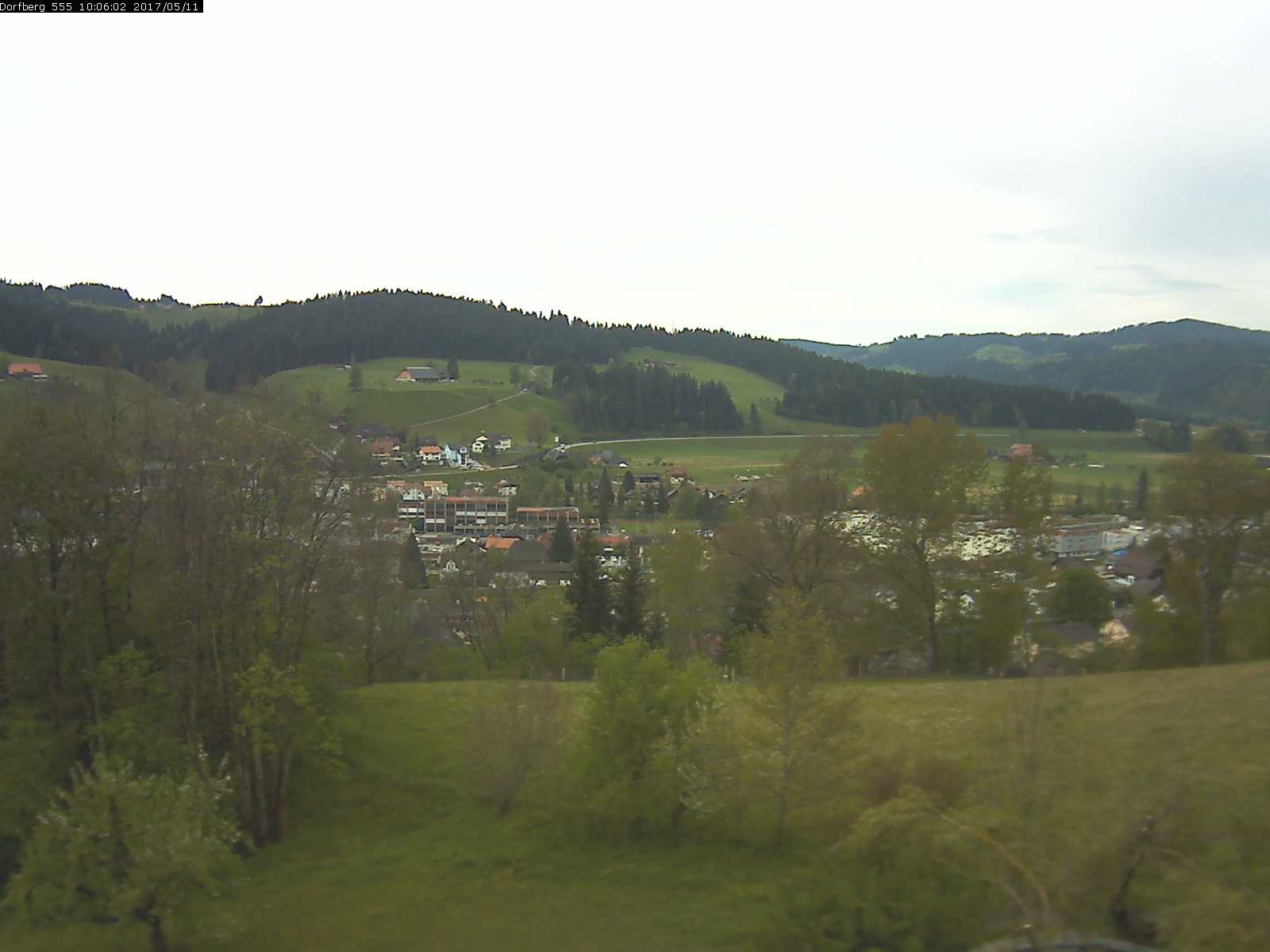 Webcam-Bild: Aussicht vom Dorfberg in Langnau 20170511-100601