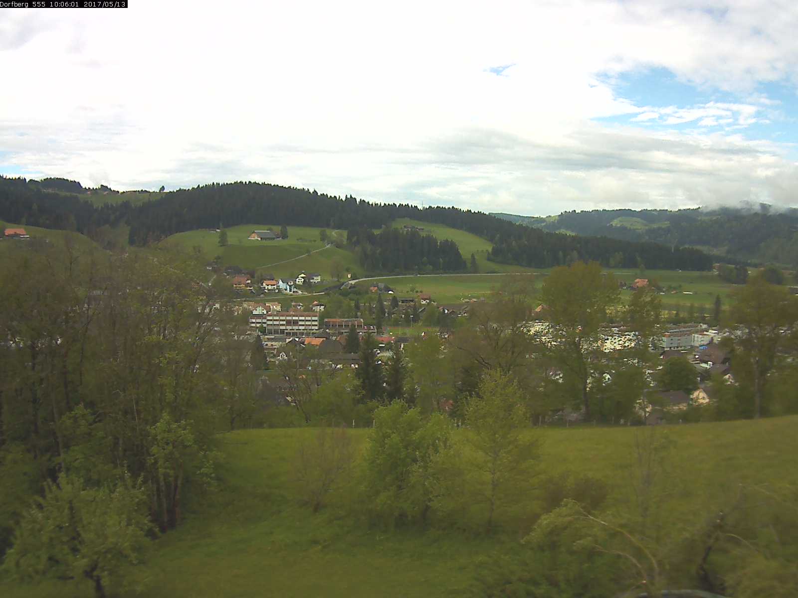 Webcam-Bild: Aussicht vom Dorfberg in Langnau 20170513-100601