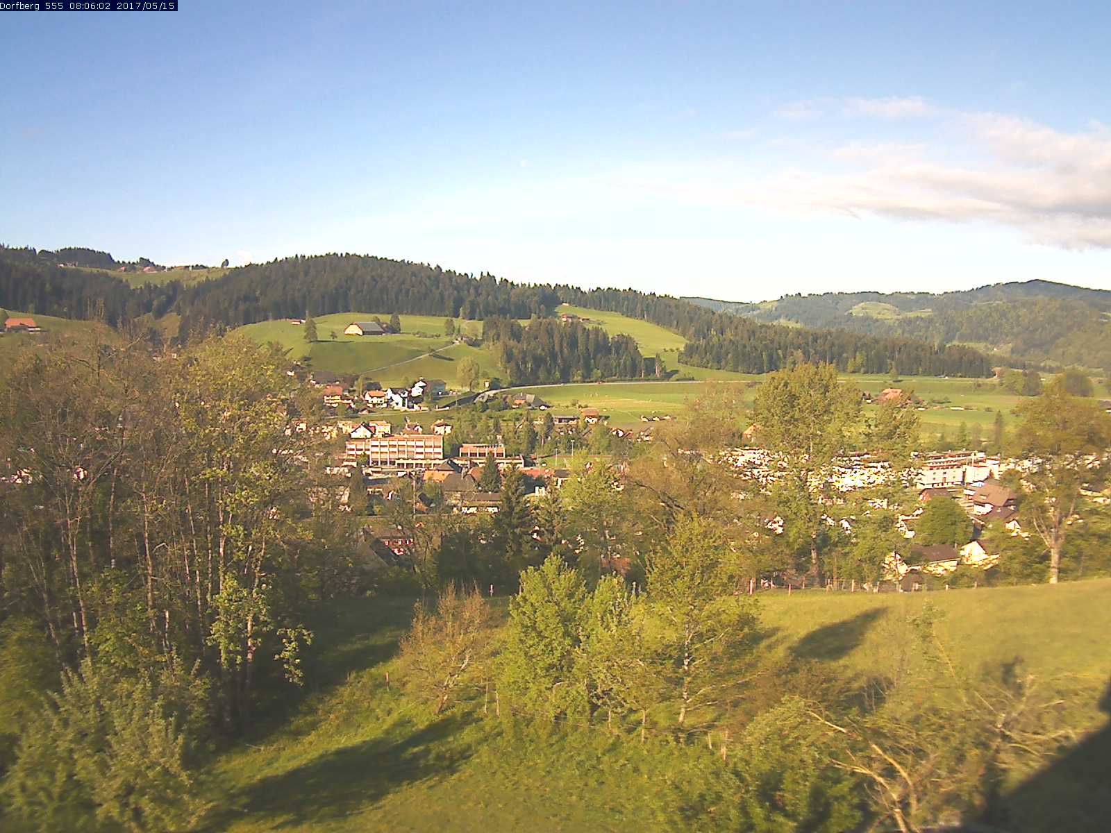 Webcam-Bild: Aussicht vom Dorfberg in Langnau 20170515-080601