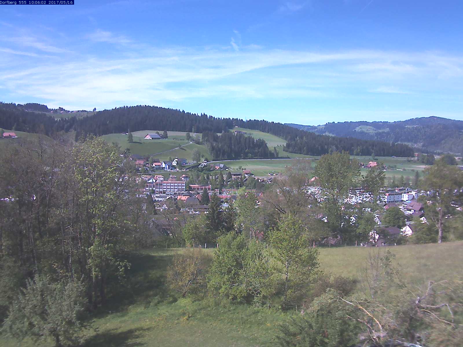 Webcam-Bild: Aussicht vom Dorfberg in Langnau 20170516-100601