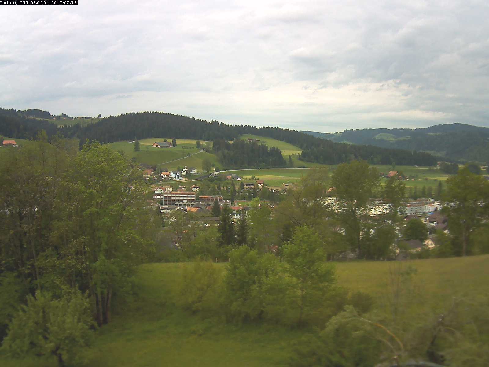 Webcam-Bild: Aussicht vom Dorfberg in Langnau 20170518-080601
