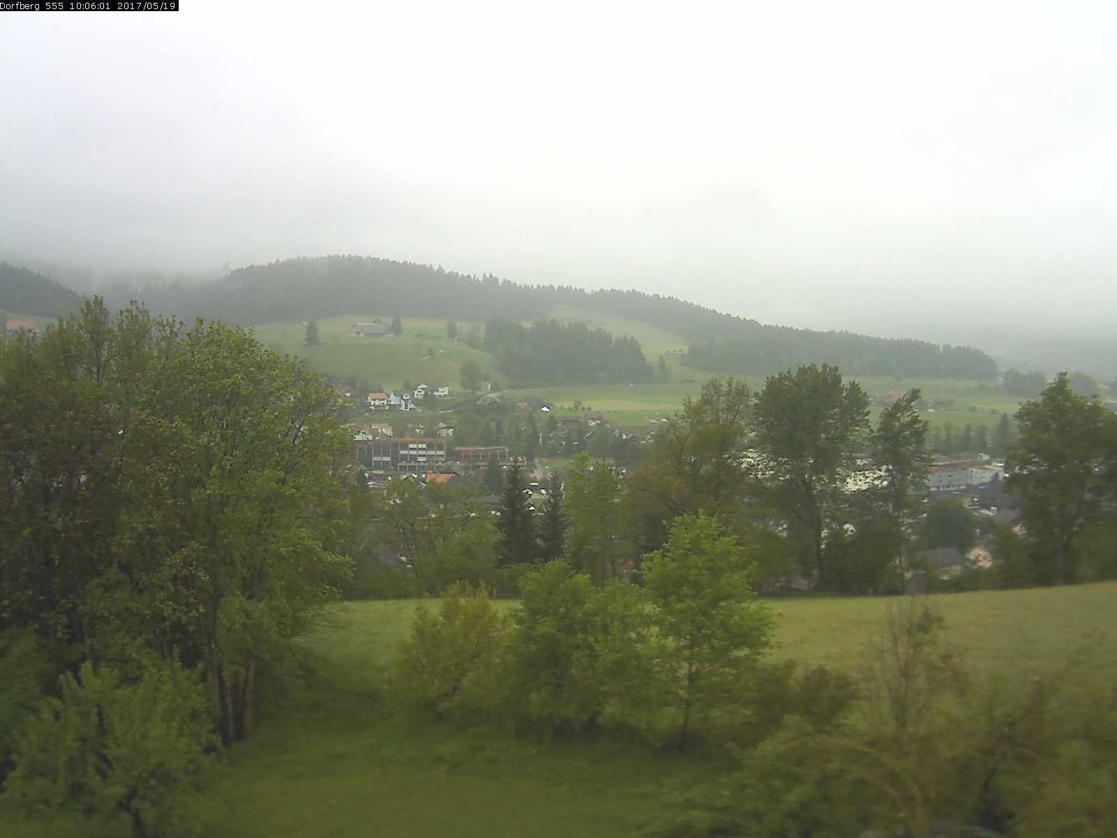 Webcam-Bild: Aussicht vom Dorfberg in Langnau 20170519-100601