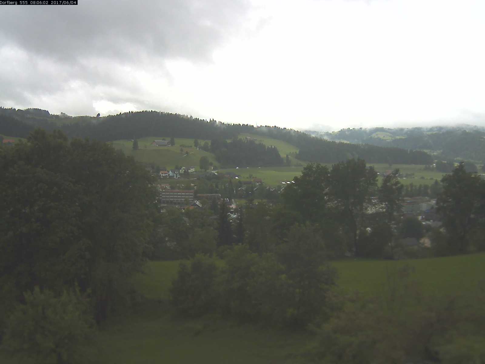 Webcam-Bild: Aussicht vom Dorfberg in Langnau 20170604-080601