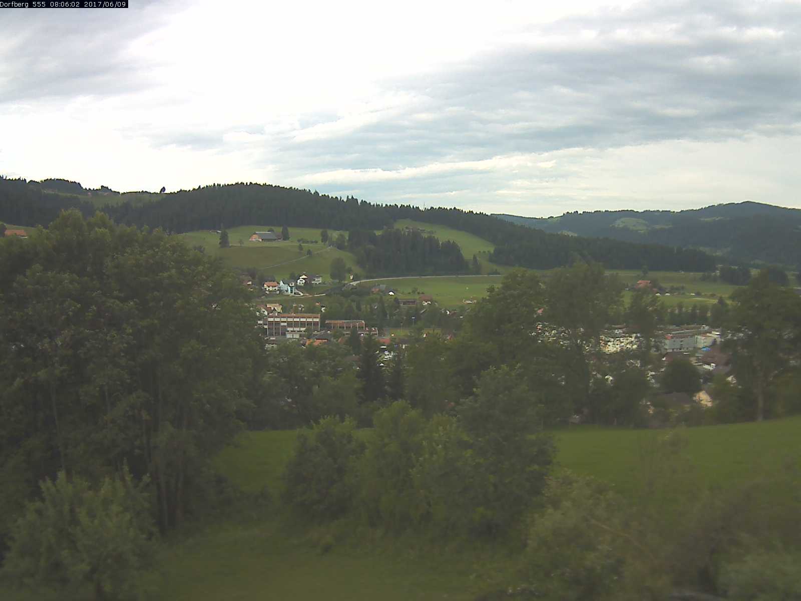 Webcam-Bild: Aussicht vom Dorfberg in Langnau 20170609-080601