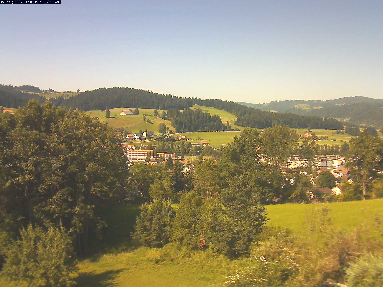 Webcam-Bild: Aussicht vom Dorfberg in Langnau 20170620-100601