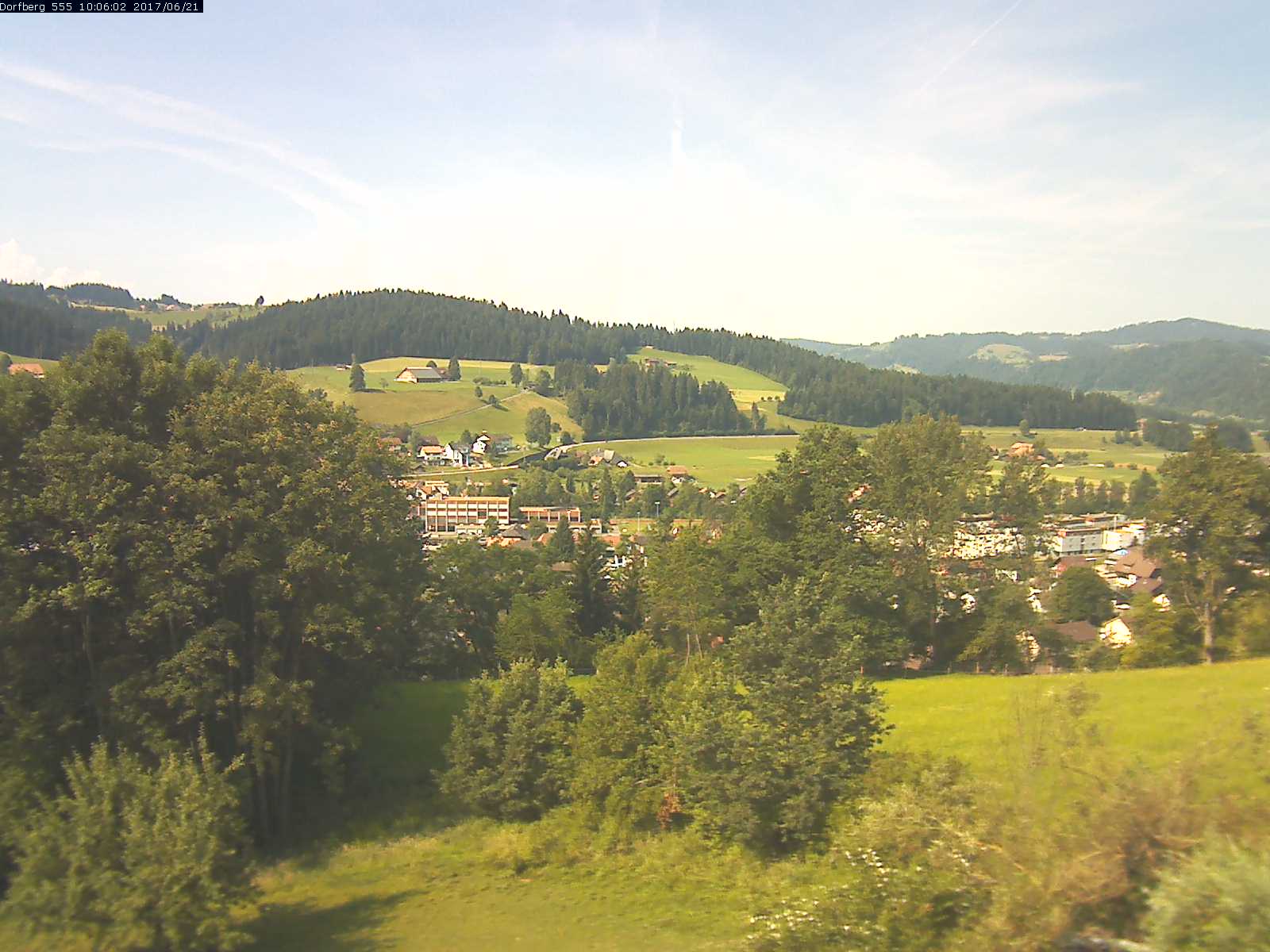 Webcam-Bild: Aussicht vom Dorfberg in Langnau 20170621-100601
