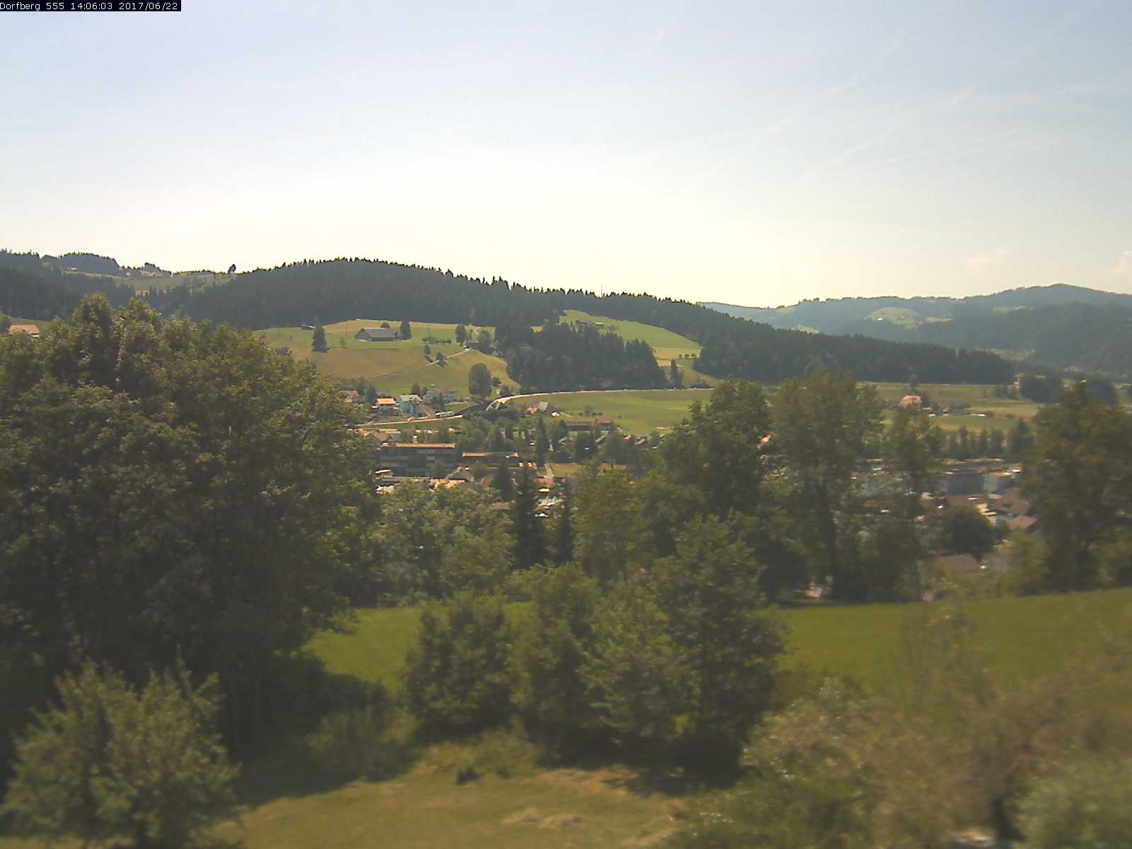 Webcam-Bild: Aussicht vom Dorfberg in Langnau 20170622-140601