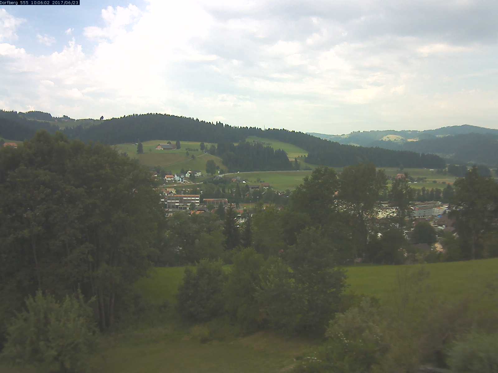 Webcam-Bild: Aussicht vom Dorfberg in Langnau 20170623-100601