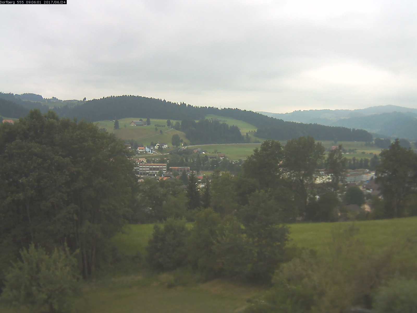 Webcam-Bild: Aussicht vom Dorfberg in Langnau 20170624-090601