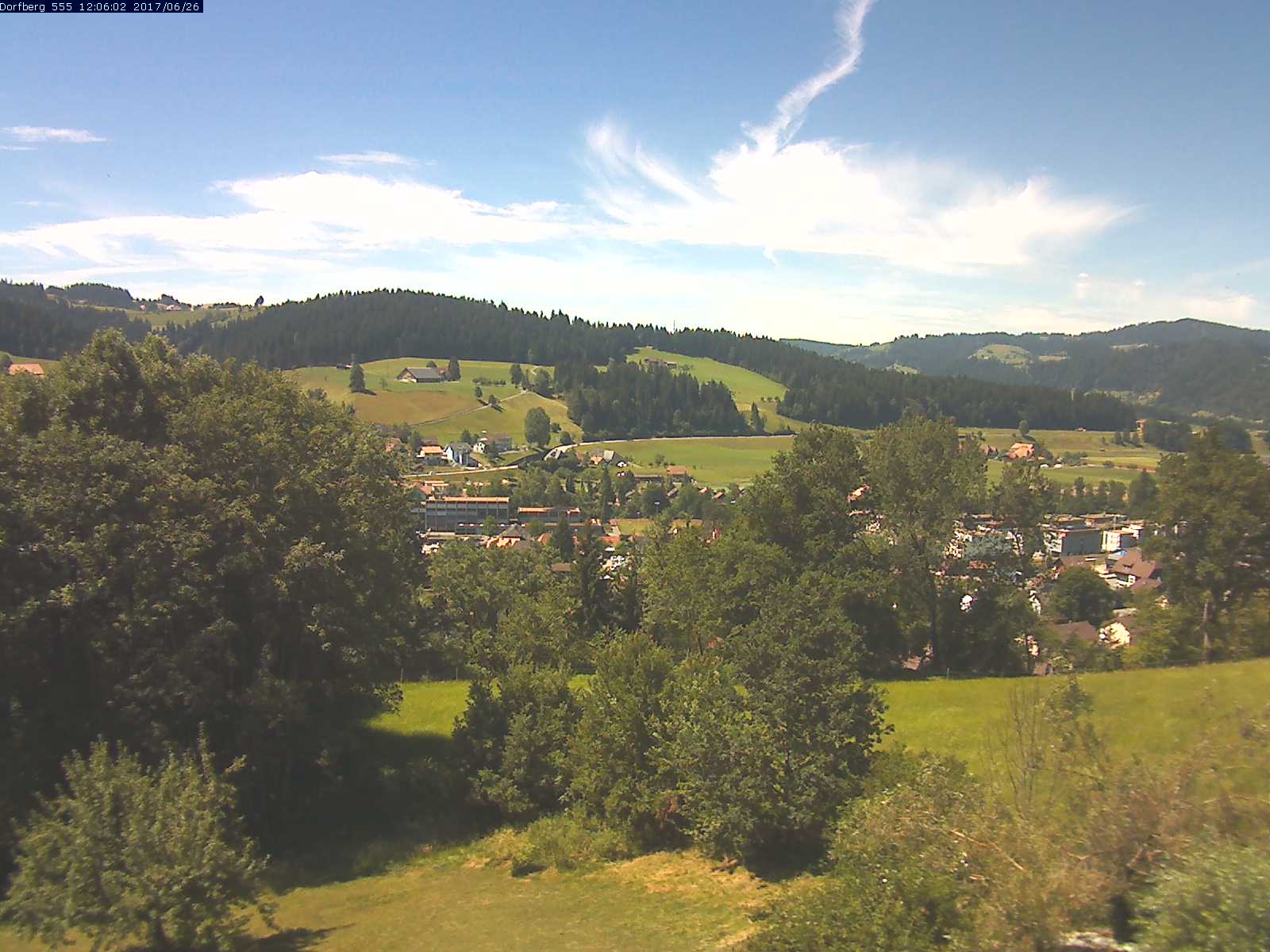 Webcam-Bild: Aussicht vom Dorfberg in Langnau 20170626-120601