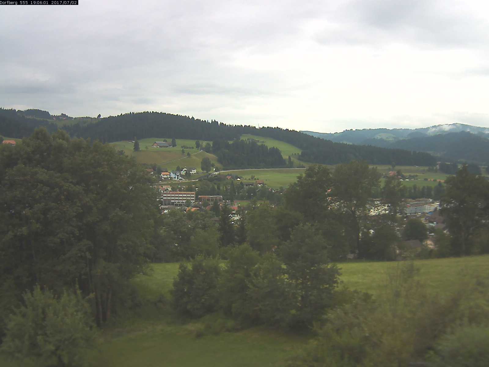 Webcam-Bild: Aussicht vom Dorfberg in Langnau 20170702-190601
