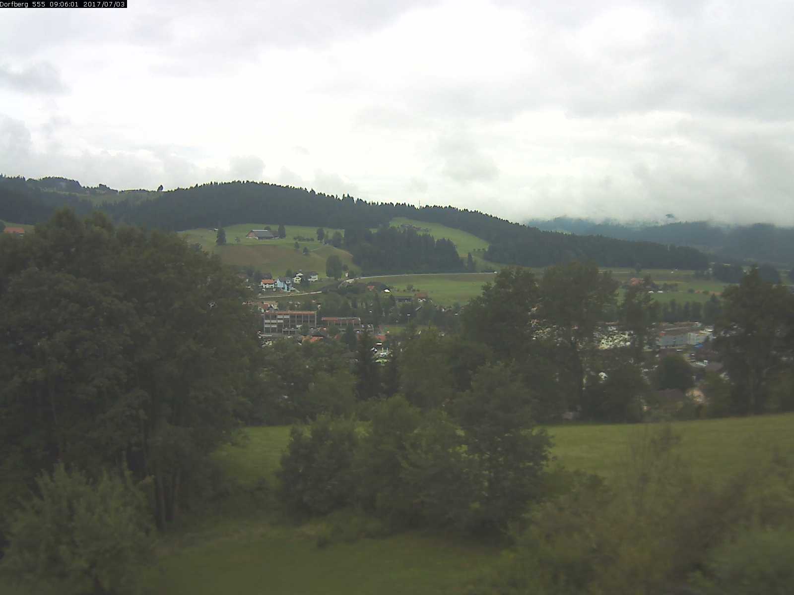Webcam-Bild: Aussicht vom Dorfberg in Langnau 20170703-090601