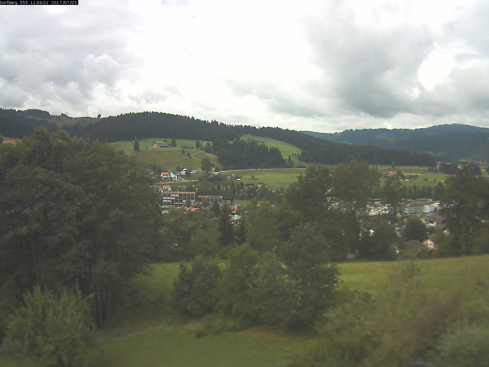 Webcam-Bild: Aussicht vom Dorfberg in Langnau 20170703-110601