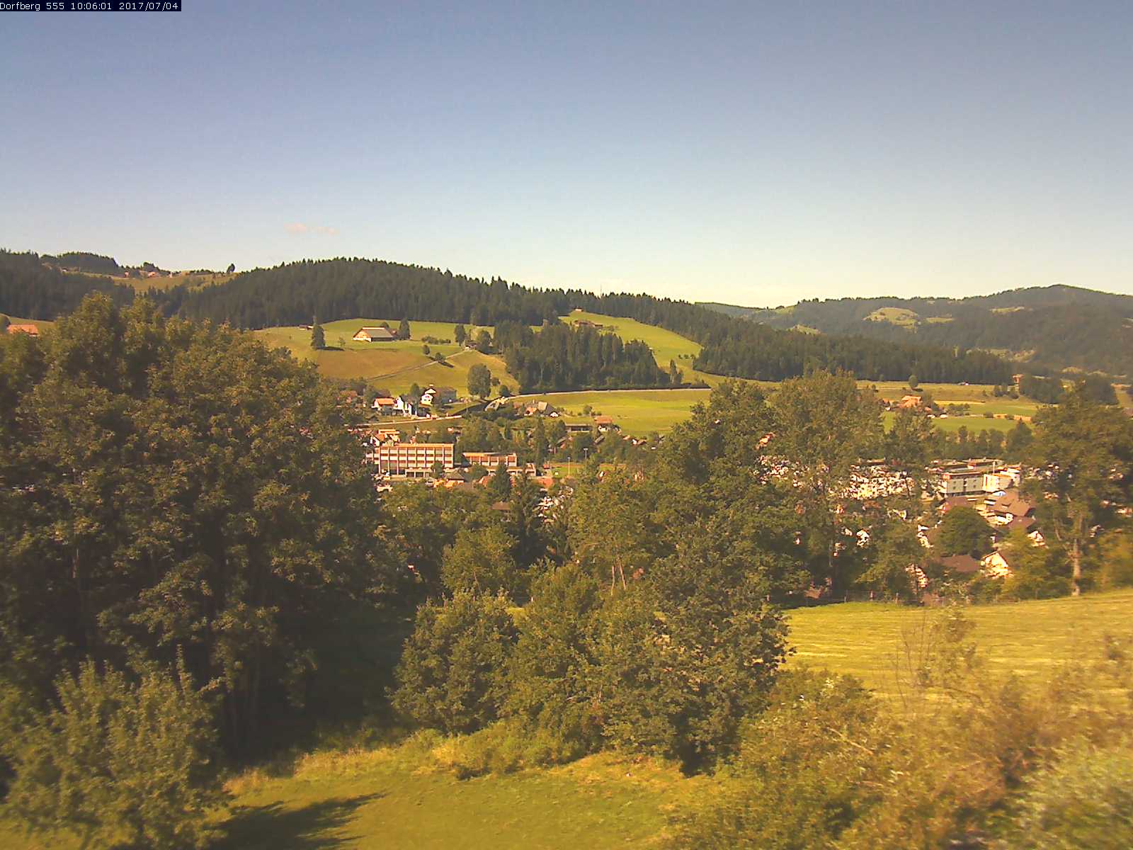 Webcam-Bild: Aussicht vom Dorfberg in Langnau 20170704-100601