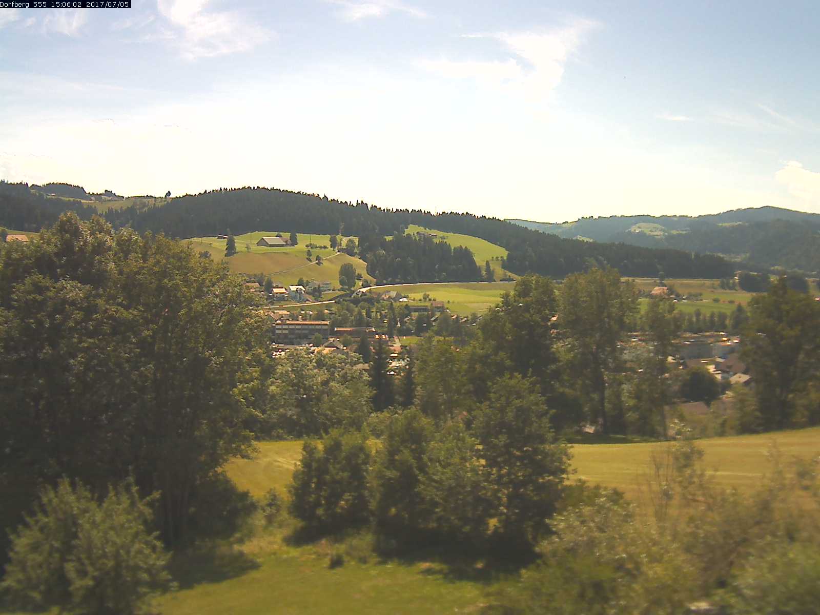Webcam-Bild: Aussicht vom Dorfberg in Langnau 20170705-150601