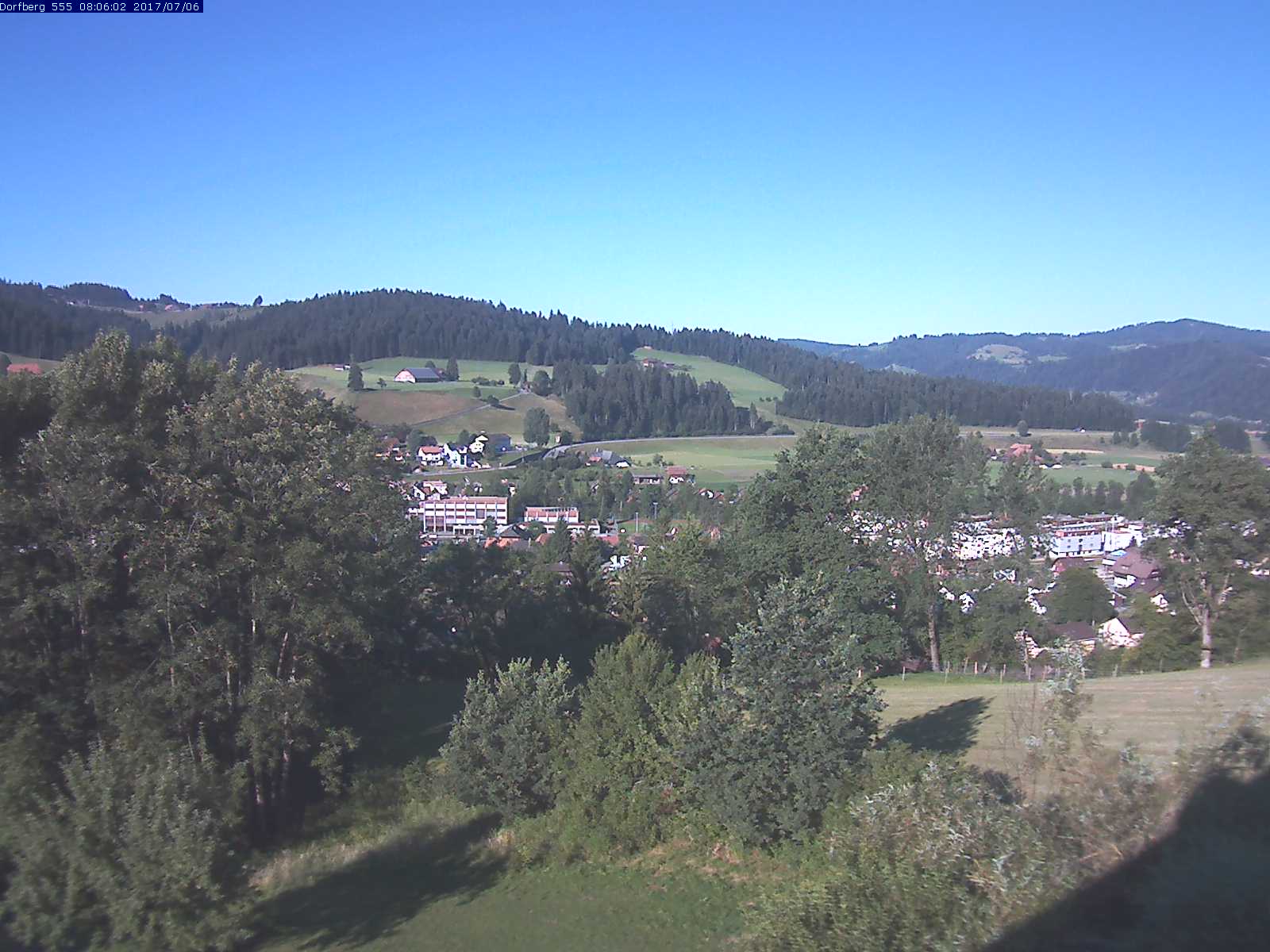 Webcam-Bild: Aussicht vom Dorfberg in Langnau 20170706-080601