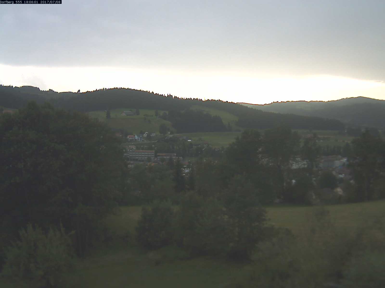 Webcam-Bild: Aussicht vom Dorfberg in Langnau 20170708-180601