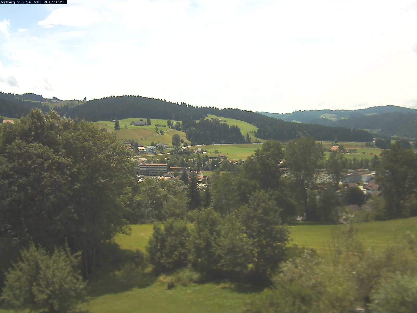 Webcam-Bild: Aussicht vom Dorfberg in Langnau 20170710-140601