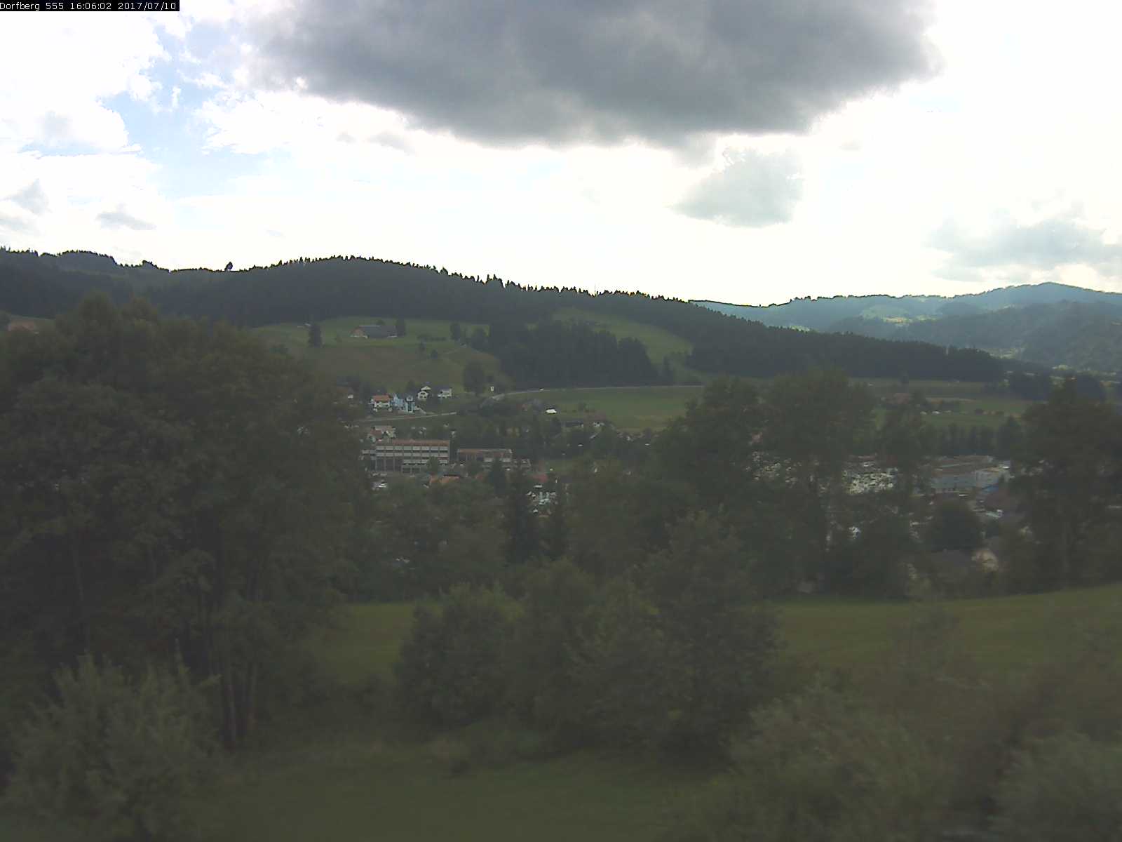 Webcam-Bild: Aussicht vom Dorfberg in Langnau 20170710-160601