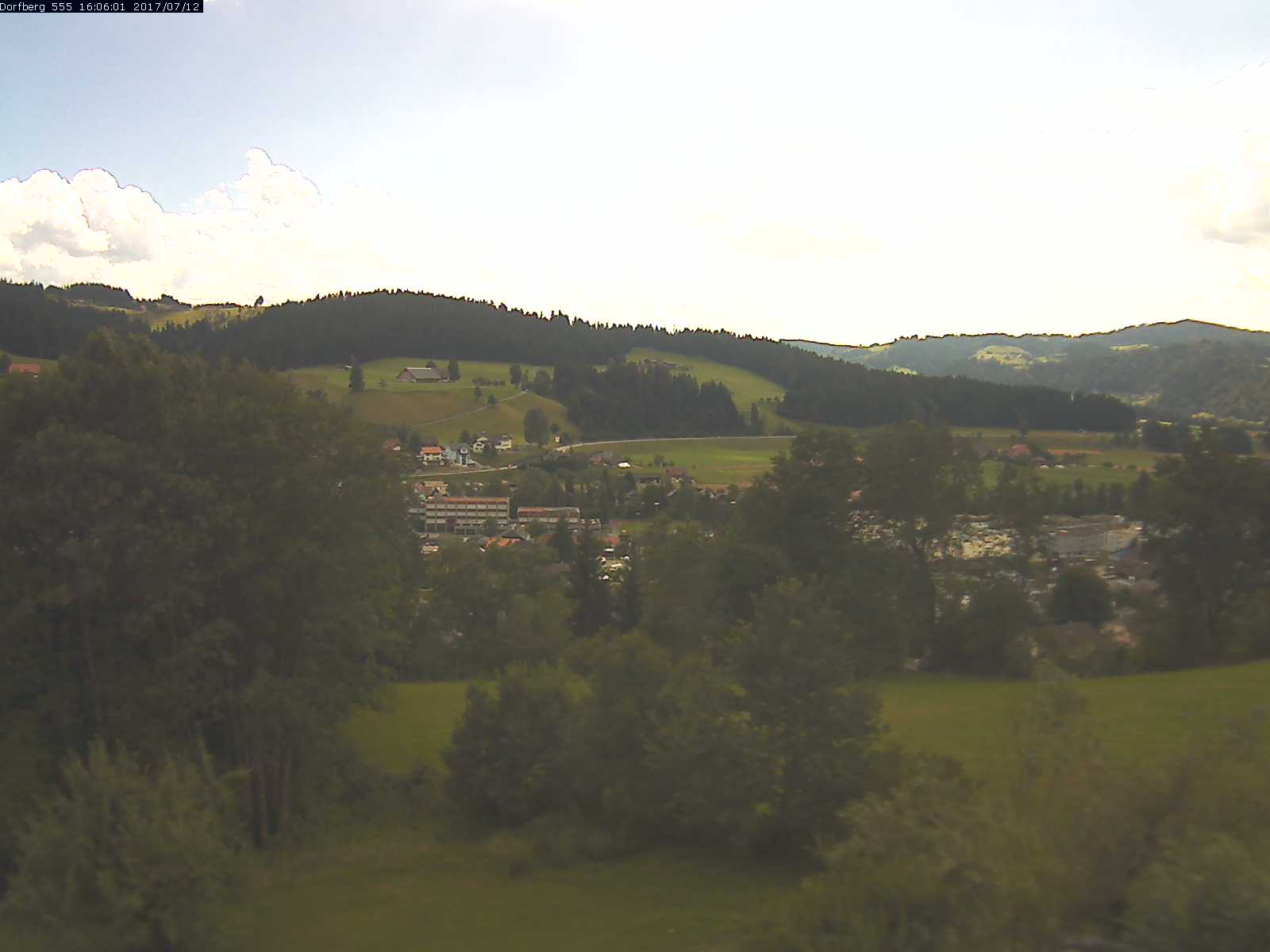Webcam-Bild: Aussicht vom Dorfberg in Langnau 20170712-160601