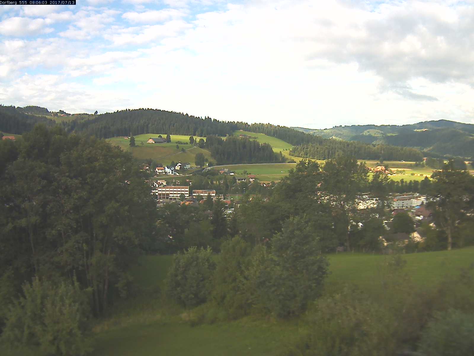 Webcam-Bild: Aussicht vom Dorfberg in Langnau 20170713-080601