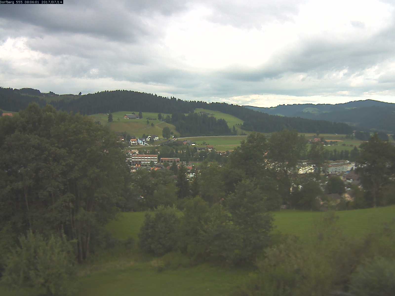 Webcam-Bild: Aussicht vom Dorfberg in Langnau 20170714-080601